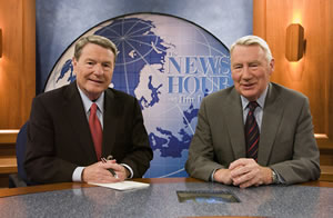 Jim Lehrer and Robert MacNeil at news desk