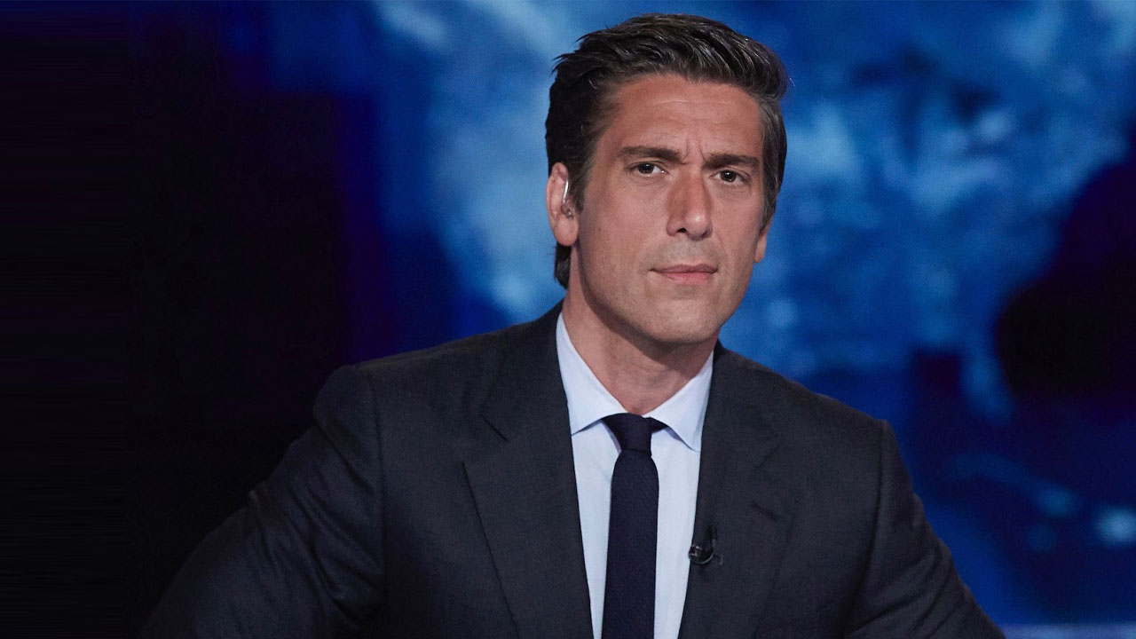 ABC World News Tonight' anchor David Muir to receive 40th Cronkite Award |  ASU Cronkite School